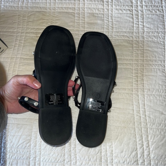 Target a new day sandal slides black 7.5 EUC - Picture 6 of 9